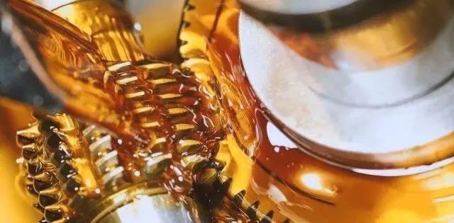 齿轮油多久换一次，汽车齿轮油又应该如何选择？